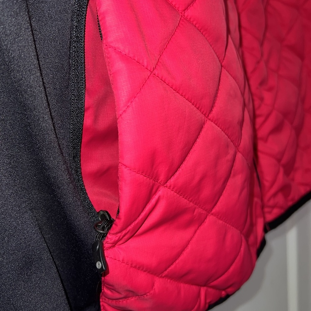 MARMOT zip quilt and fleece jacket - Picture 7 of 9